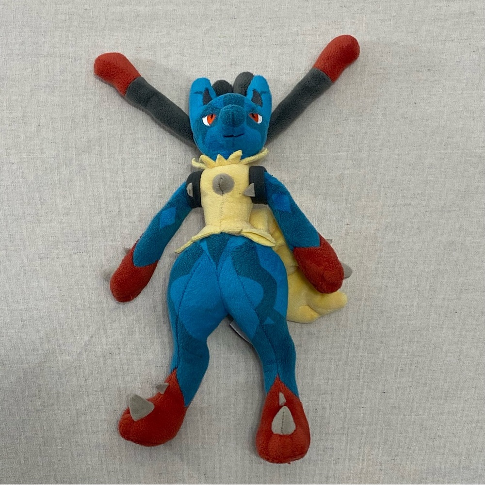 Pokemon 11" Plush Doll Lucario Tomy Dated 2015 Figure Toy Blue Gray Red Soft